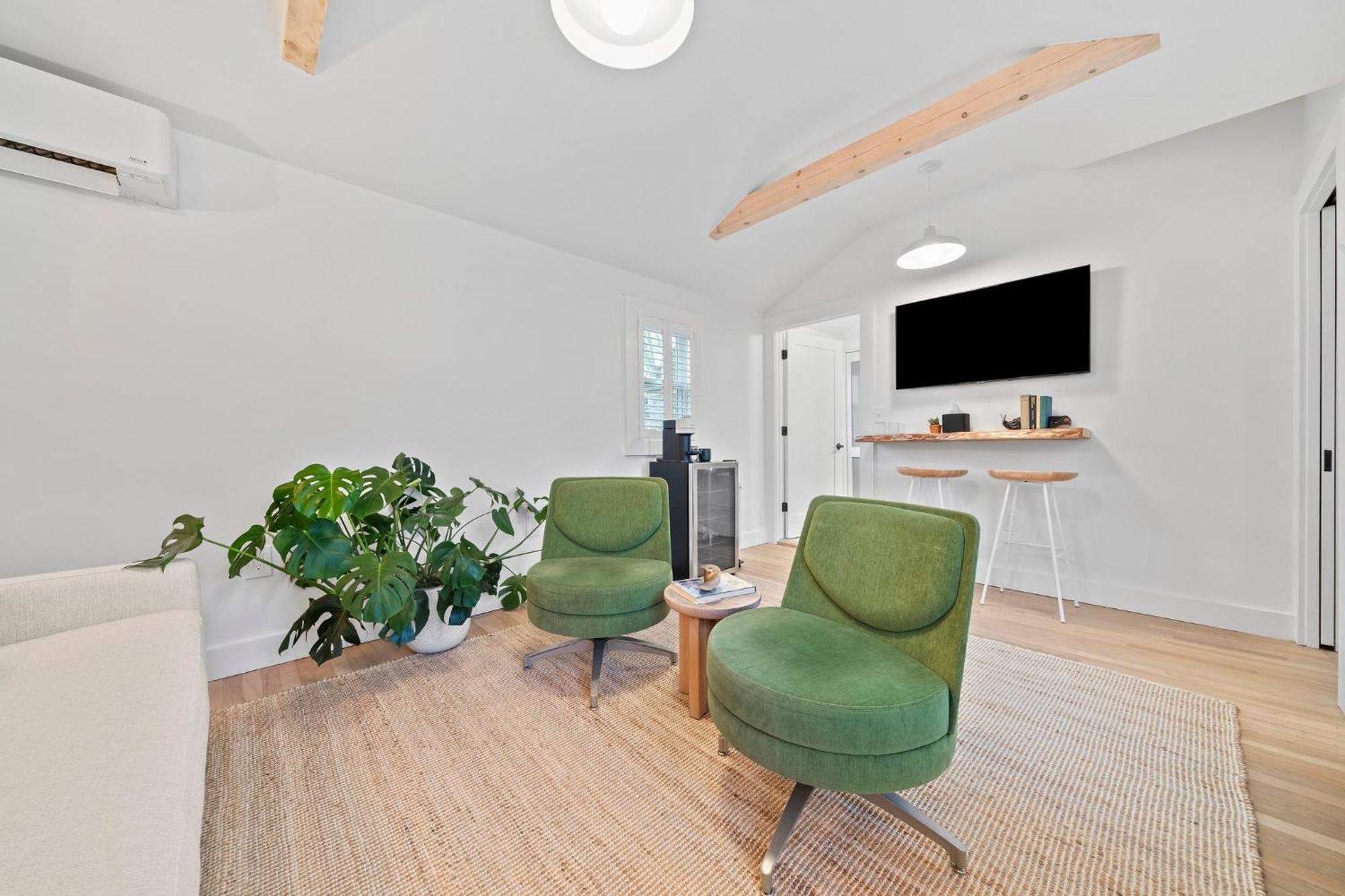 Sisu, A Boutique Motel プリマス エクステリア 写真