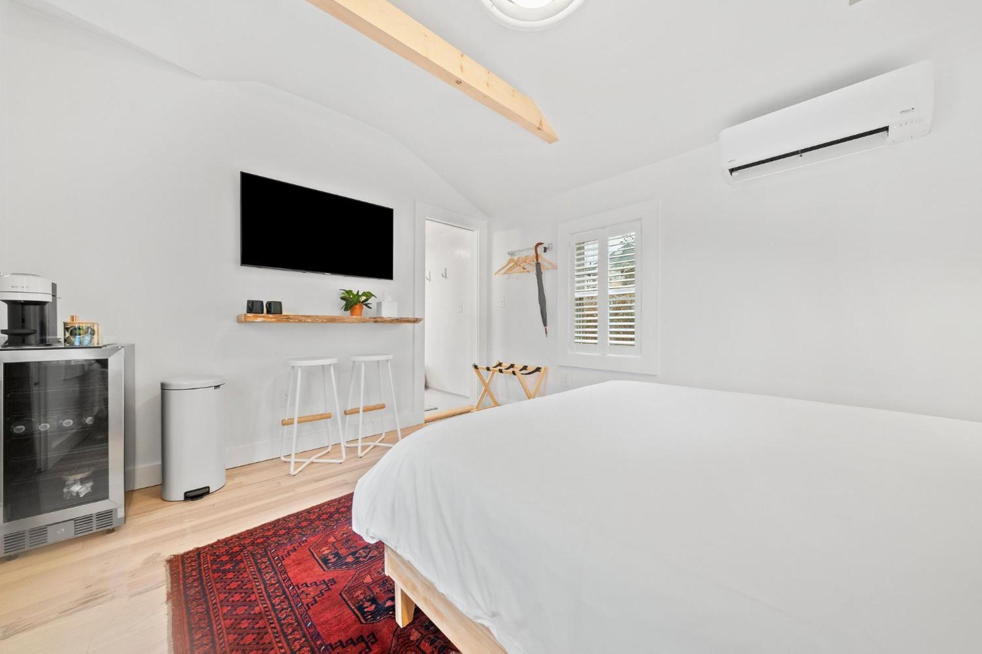 Sisu, A Boutique Motel プリマス エクステリア 写真