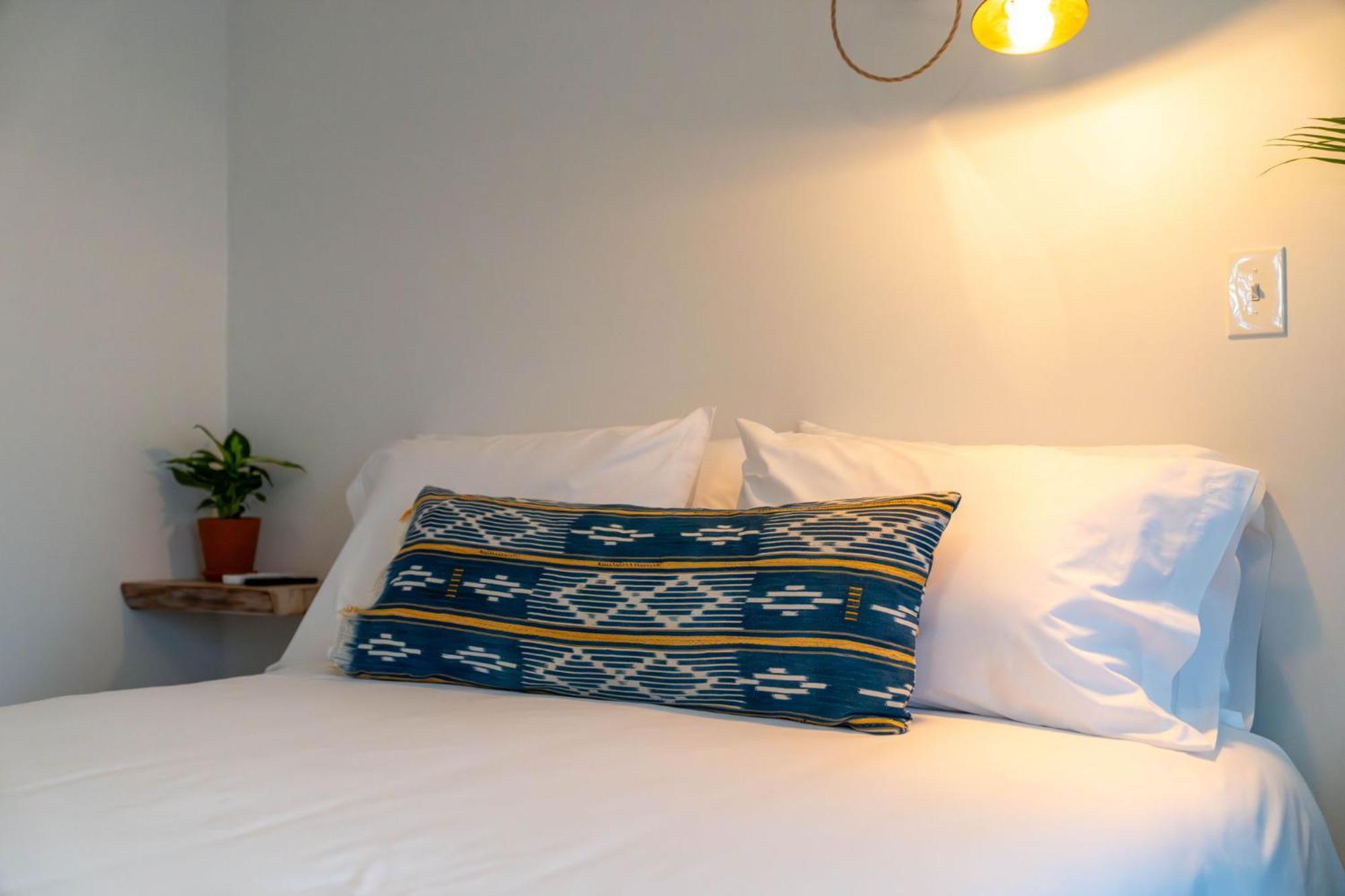 Sisu, A Boutique Motel プリマス エクステリア 写真